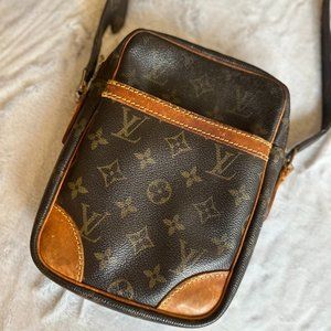 Authentic Louis Vuitton Monogram Danube 21 Cross Body Bag.
